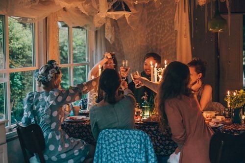Southern Séance